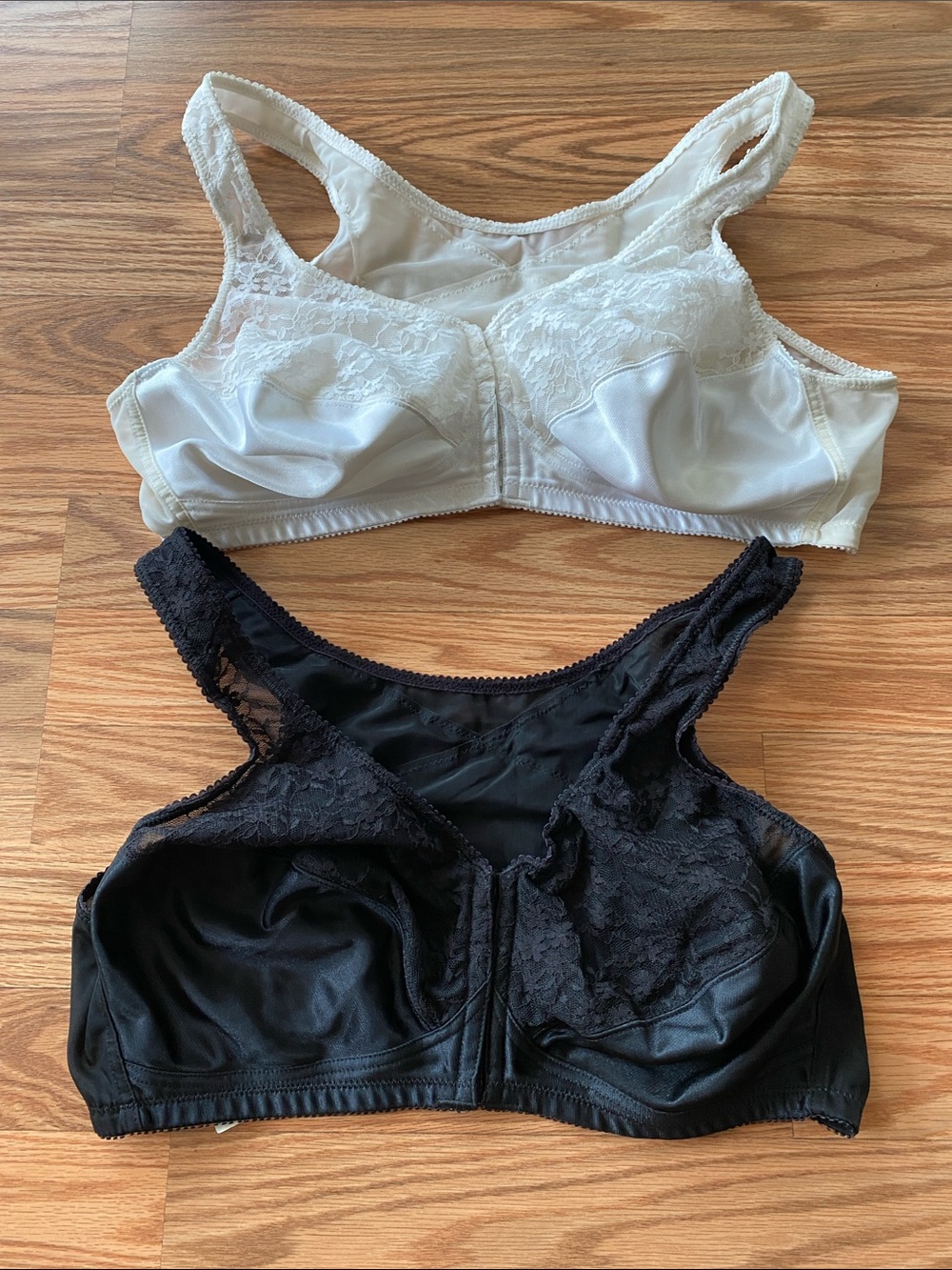 Women’s Lace-Trim Non-Wired Bra Bundle by Exquisite Form White and Black 42C